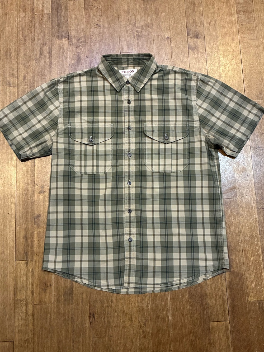 Filson - Green and Cream Plaid Short-Sleeve Button Down Shirt - MEDIUM